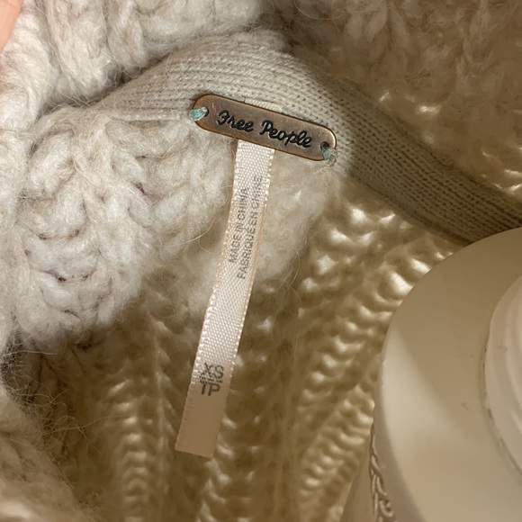 Free People Chunky Fluffy Fox Sweater - Picture 4 of 6